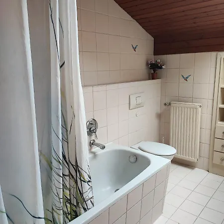 アパート Ferienwohnung Bini